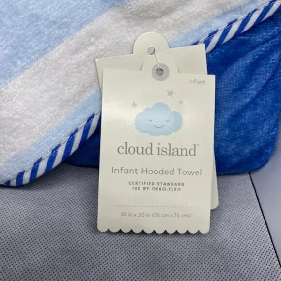 Cloud island Baby  Hooded Towel  (1 Count) - Picture 5 of 6